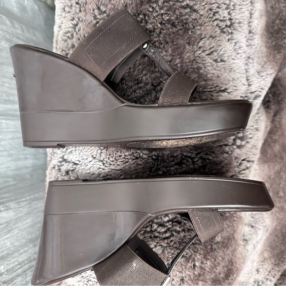 BCBGeneration Dark Brown Wedge Sandals 9.5 - Picture 8 of 12